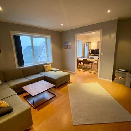 Nice And Central Apartment In Quiet Area Ålesund Exterior foto