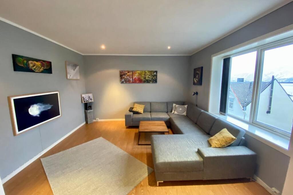 Nice And Central Apartment In Quiet Area Ålesund Exterior foto